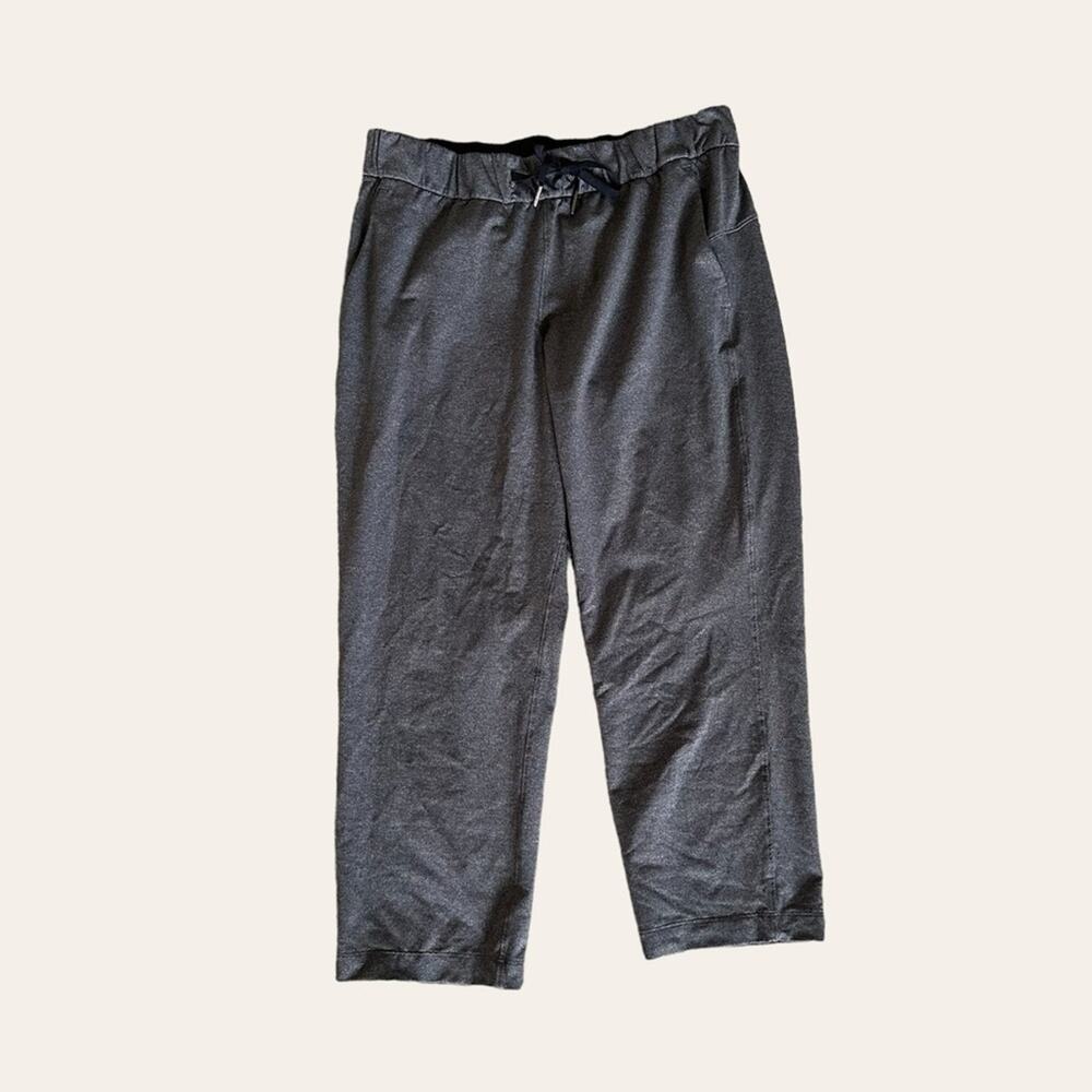 Lululemon On the Fly Crop 23" Heathered Black Pants - Picture 4 of 9